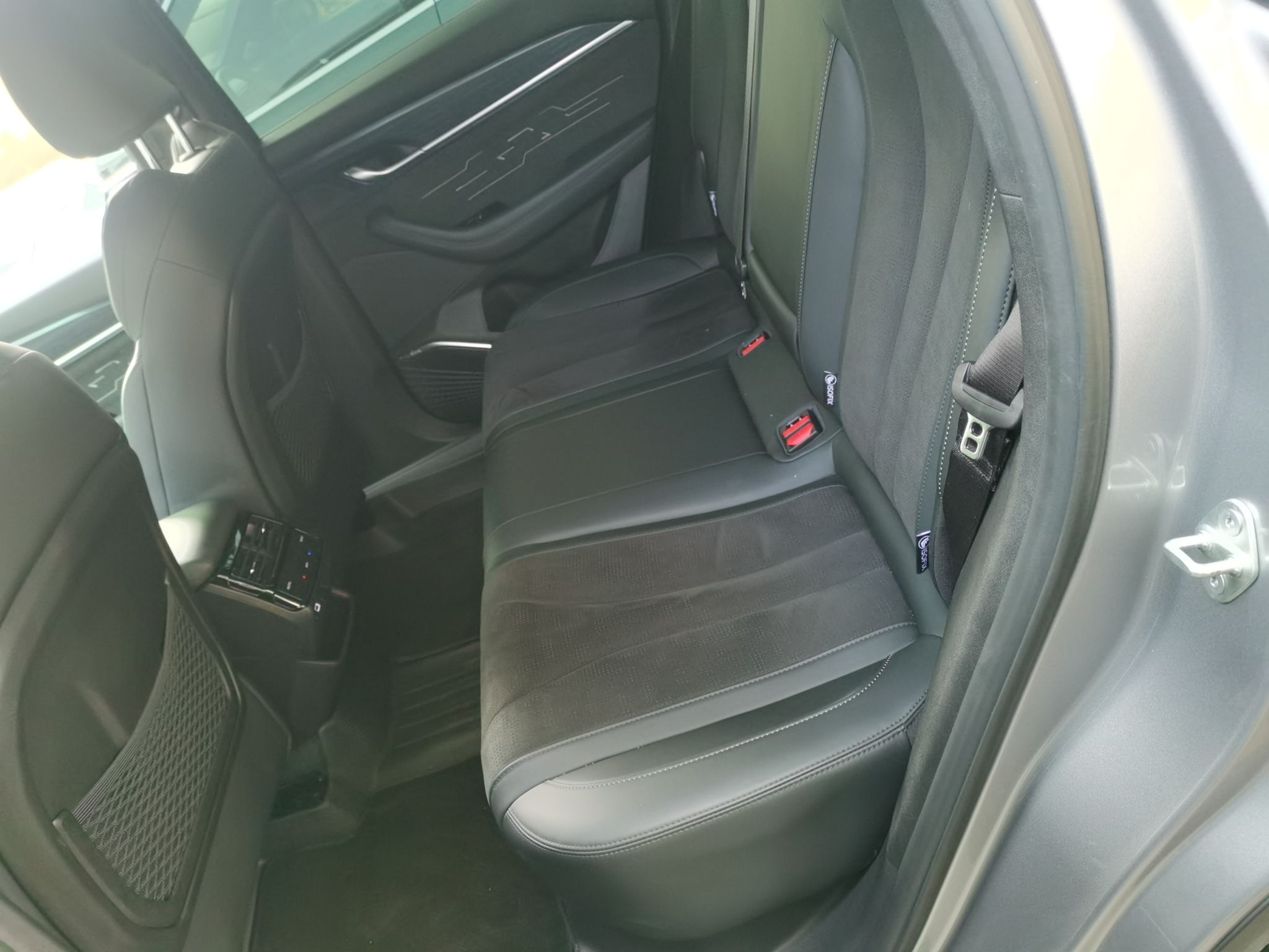 Geely Auto Monjaro L 2024 2.0TD High-Power Automatic Two-Wheel Drive Skyline Edition — снимка 20
