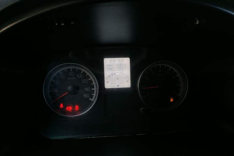 Used Jinbei Hiace X30 2021 1.5L Wealthy Single-Steaming Air-Conditioned Van China VI Standard SWC15M
