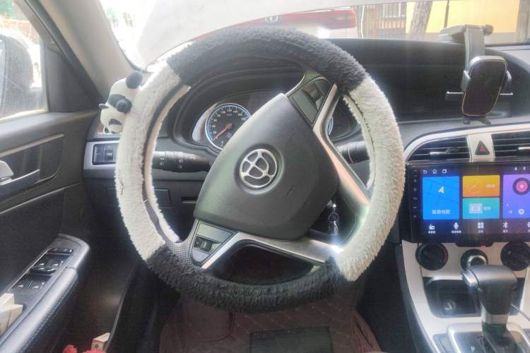 Used Brilliance H530 2017 1.6L Automatic Comfort Model Steering Wheel