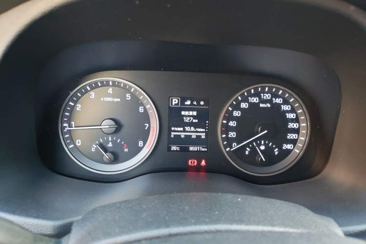 Used Hyundai Tucson 2015 1.6T Dual-Clutch Two-Wheel-Drive Smart Model Instrument Cluster