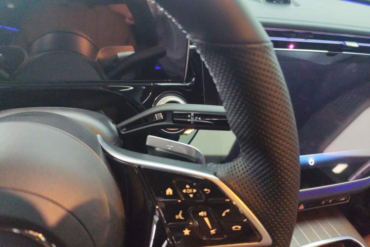 Used Mercedes-Benz E-Class 2024 E 300 L Luxury Model Gear Lever