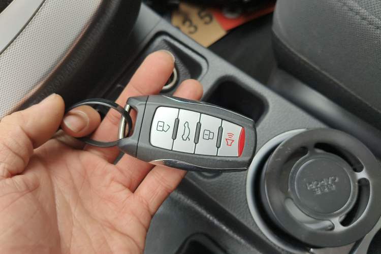 Used Haval M6 2018 Revised Version 1.5T DCT Two-Wheel Drive Urban Style
