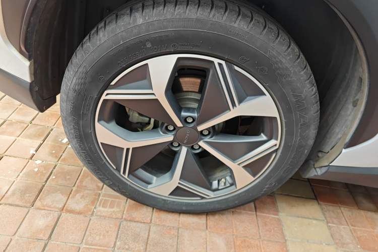 Used AION V 2024 Plus 70 Star Edition Lithium Iron Phosphate