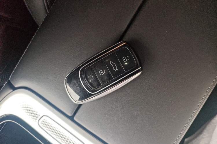 Used EXEED Stellar 2023 400T Two-Wheel Drive Comfort Edition