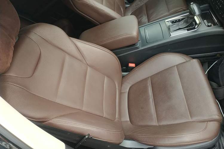 Used Hongqi H7 2018 2.0T Elite Edition
