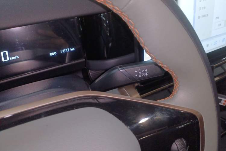 Used iCAR 03 2024 501km Two-Wheel Drive Long-Range Version Gear Lever