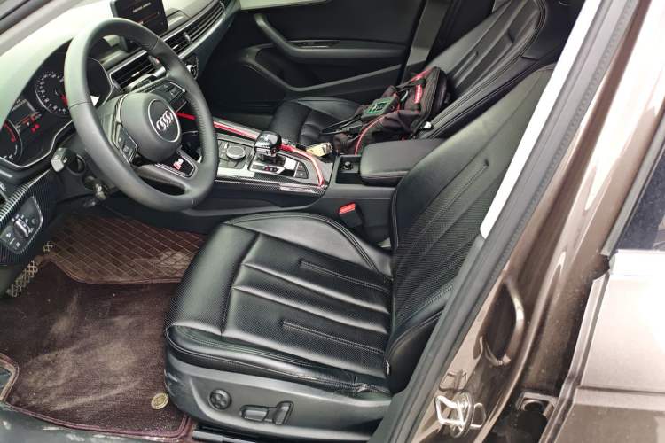 Used Audi A4L 2018 30th Anniversary Edition 40 TFSI Trendy Model Left Front Seat