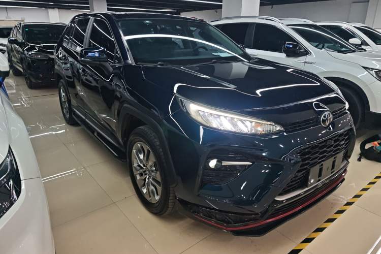 Used Toyota Wildlander 2020 2.0L CVT Two-Wheel Drive Luxury Edition Front Right 45 Deg