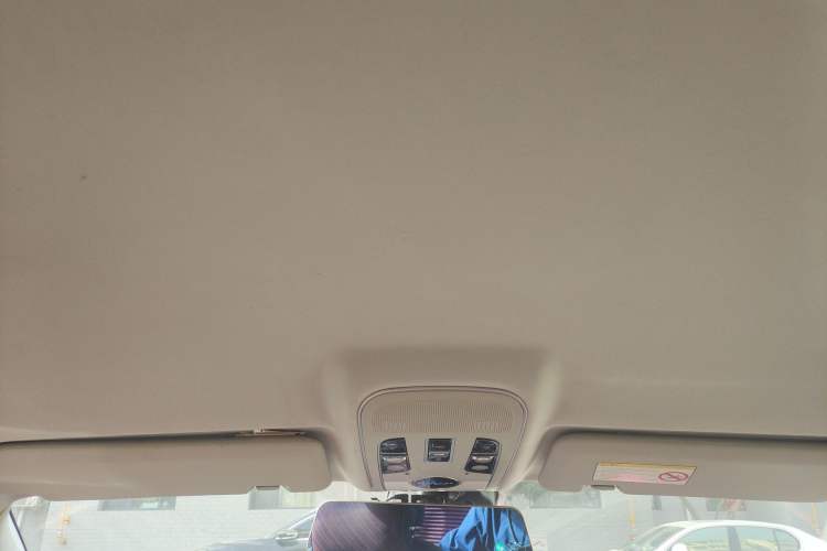 Used Haval H2 2014 1.5T Manual Two-Wheel Drive Elite Edition Headliner