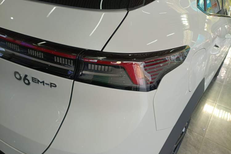 Used Lynk & Co 06 EM-P 2023 EM-P 56 Standard Range Pro