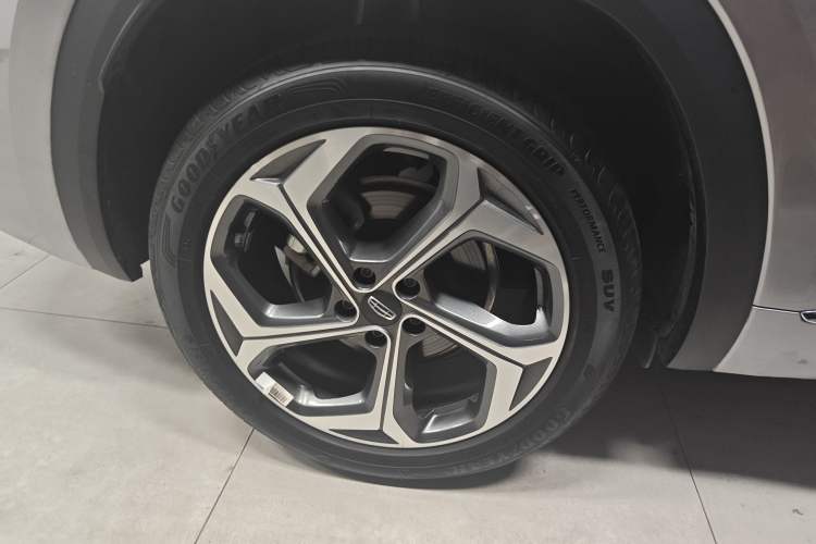 Used Geely Auto Monjaro L 2024 2.0TD High-Power Automatic Two-Wheel Drive Yunqi Version Right Rear Wheel Hub
