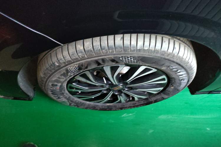 Used Hongqi HQ9 PHEV 2024 2.0T Four-Wheel Drive Business Edition Left Front Wheel Hub