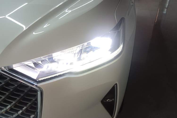 Used Haval H6 2022 3rd Generation 1.5T Automatic Two-Wheel Drive Max Left Front Headlight