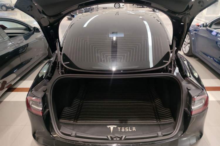 Used Tesla Model 3 2020 Long-Range Rear-Wheel-Drive Version
