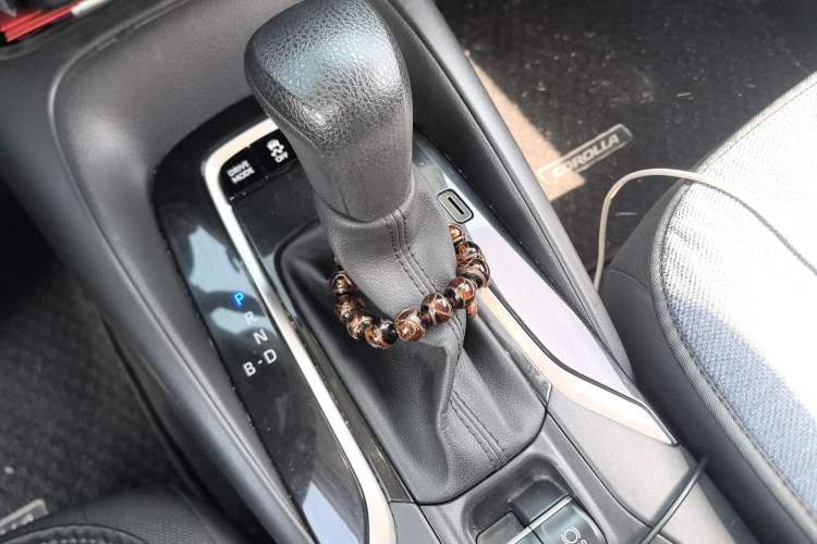 Used Toyota Corolla 2021 Dual-Motor 1.8L E-CVT Elite Edition Gear Lever