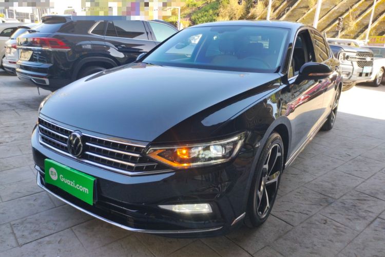 Used Volkswagen Magotan 2023 2 Million Units Limited Edition 330TSI DSG Leading Version