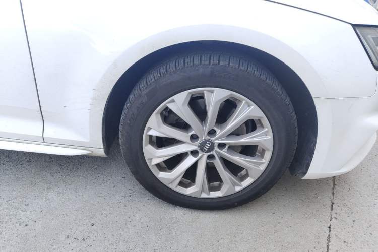 Used Audi A4L 2019 40 TFSI Ambition China VI