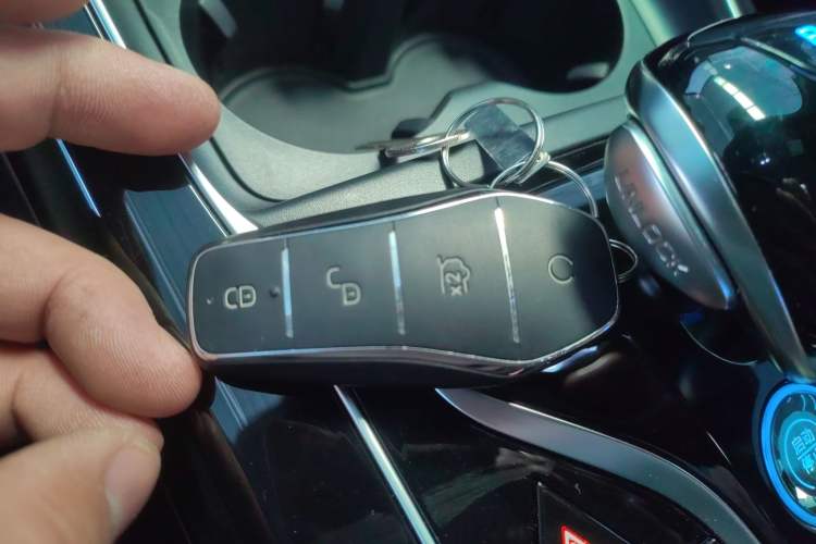 Used BYD Qin PLUS 2024 HONOR Edition DM-i 120KM Leading Model
