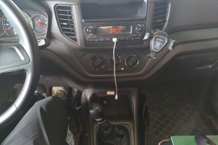 Used Wuling Hongguang V 2019 1.5L Enjoyment Version China VI LAR