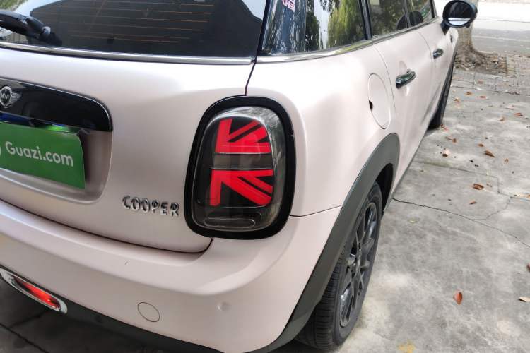 Used MINI 2015 1.5T COOPER Fun Five-Door Edition
