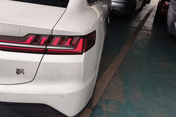 Used BYD Han 2020 EV Long-Range Deluxe Model Right Rear Taillight