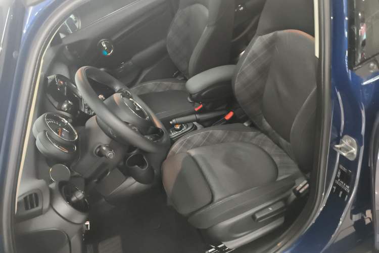 Used MINI 2016 1.5T COOPER Five-Door Edition