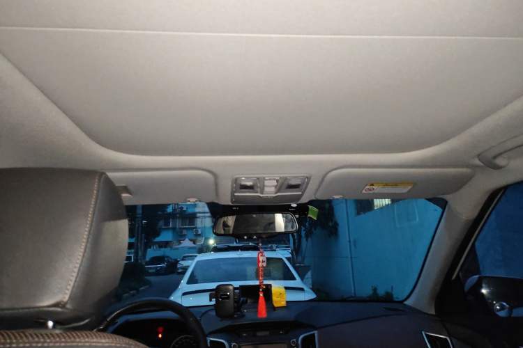 Used Hyundai ix25 2015 2.0L Automatic 4x4 Deluxe DLX