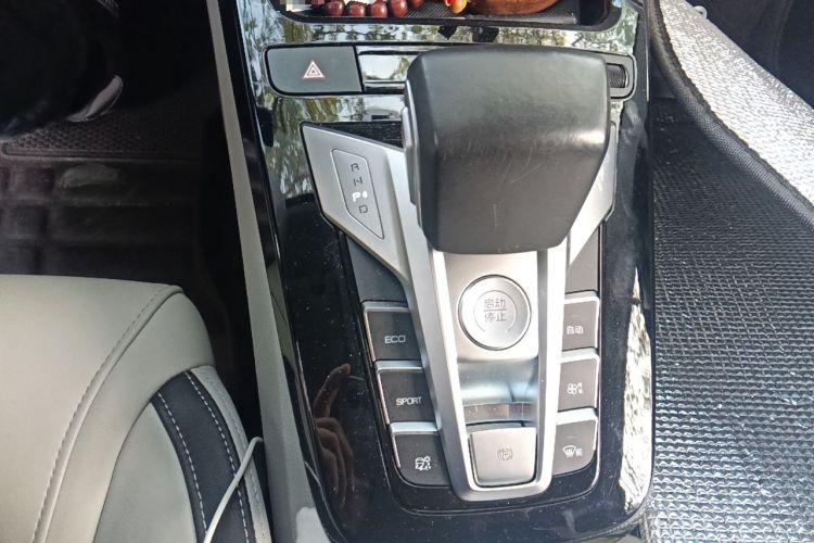 Used BYD Yuan Pro 2021 401 km Luxury Version Gear Lever