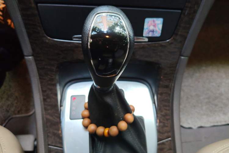 Used Ford Mondeo 2011 2.0L GTDi 200 Fashion Edition Gear Lever