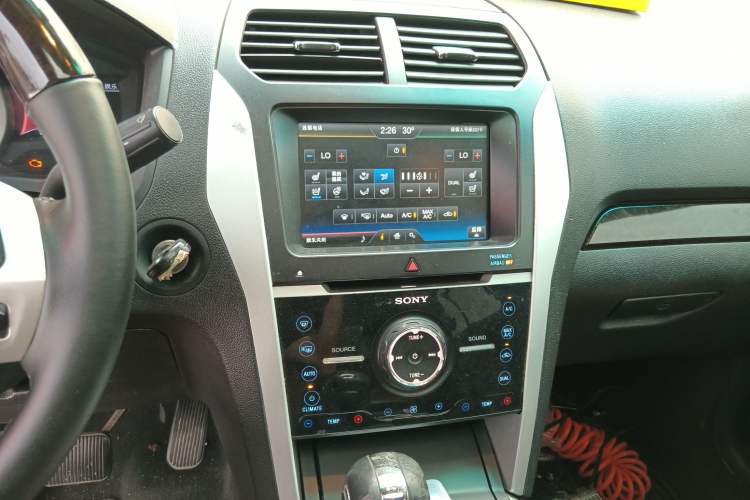 Used Ford Explorer 2013 3.5L Deluxe Model Audio And AC Panel