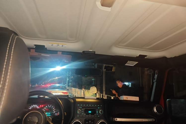 Used Jeep Wrangler 2017 3.0L Sahara Four-Door Comfort Edition