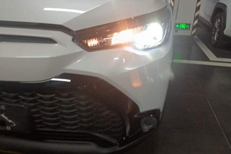 Used Toyota FRONTLANDER 2023 2.0L CVT Leading Edition Left Front Headlight