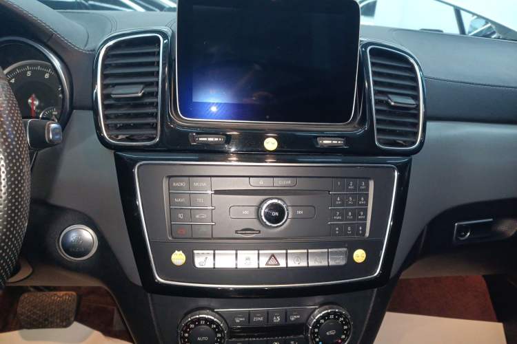 Used Mercedes-Benz GLE Coupe 2015 GLE 320 4MATIC Coupe SUV
