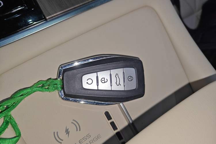 Used Geely Auto Monjaro L 2025 Dongfang Yao 2.0TD Automatic All-Wheel-Drive Wangyue Edition
