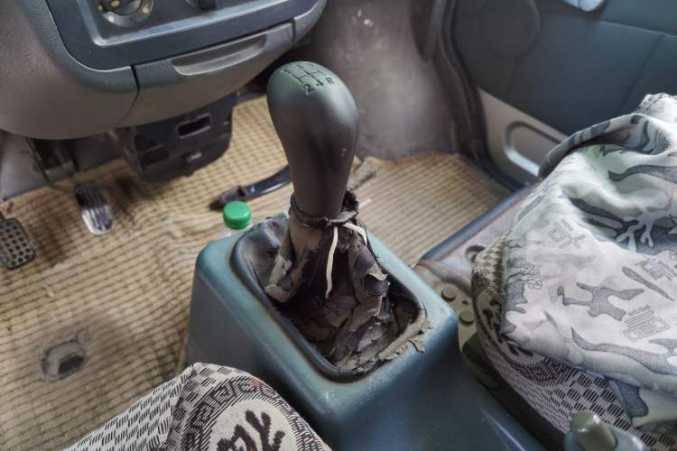 Used Wuling Zhiguang 2010 1.0L New Version Practical Short-Body L2Y