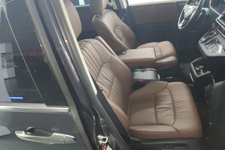 Used Honda Odyssey 2022 2.0L eHEV Sharp Supreme Edition