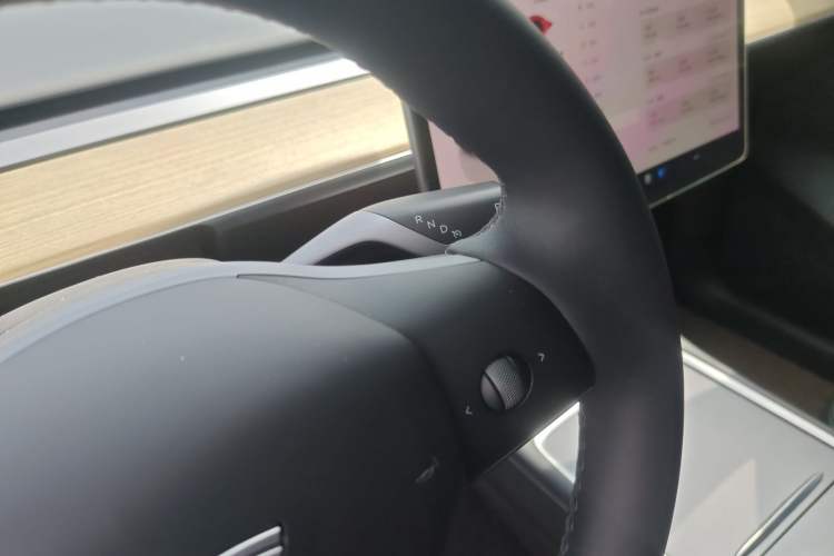 Used Tesla Model Y 2022 Revised Version Rear-Wheel Drive Gear Lever