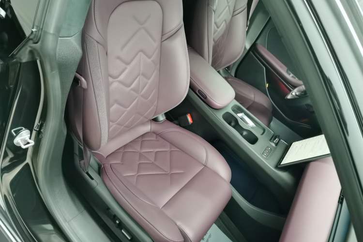 Used Nio ET5T 2024 75kWh Touring
