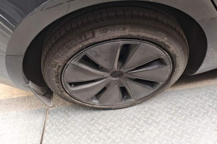 Used Tesla Model 3 2023 Rear-Wheel-Drive Version