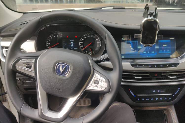 Used CHANGAN CS35PLUS 2019 1.6L Automatic Changlian Edition Center Console