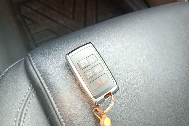 Used Jaguar E-PACE 2018 P250 SE China VI