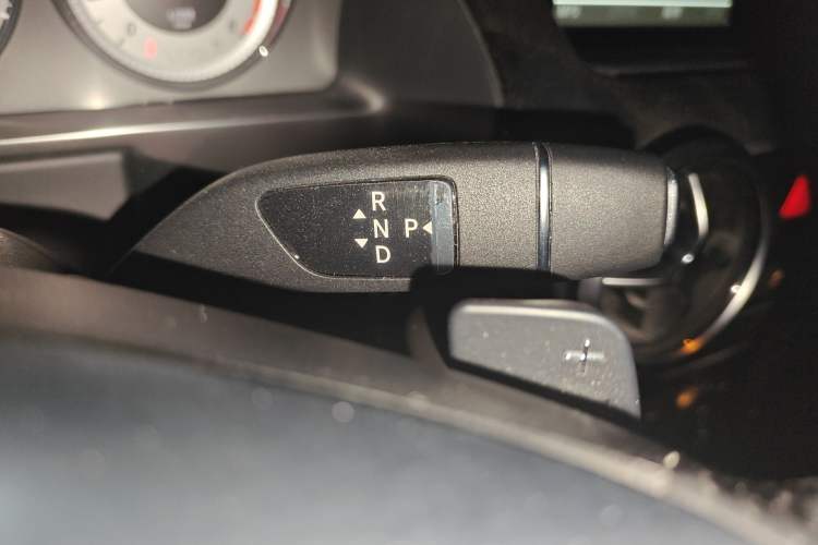 Used Mercedes-Benz GLK-Class 2015 GLK 260 4MATIC Fashion Edition Ultimate Version