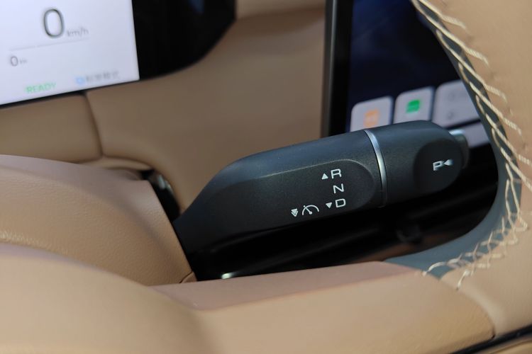 Used Wuling Bingo S 2025 Model 430km Deluxe Edition
