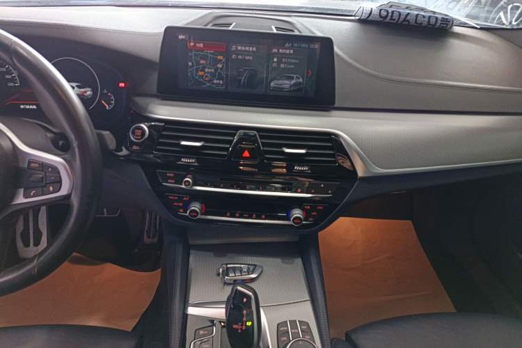 Used BMW 5 Series (Import) 2019 525i M Sport Package
