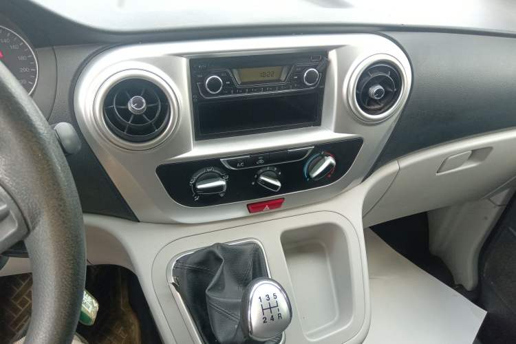 Used JAC Refine M3 2022 PLUS IKEA Edition 1.8L Comfort Version
