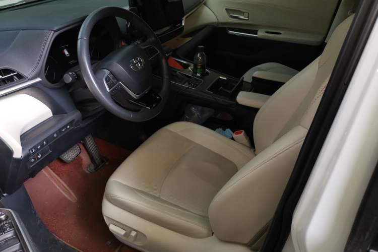 Used Toyota SIENNA 2024 2.5L Hybrid Four-Wheel Drive Prestige Edition Left Front Seat