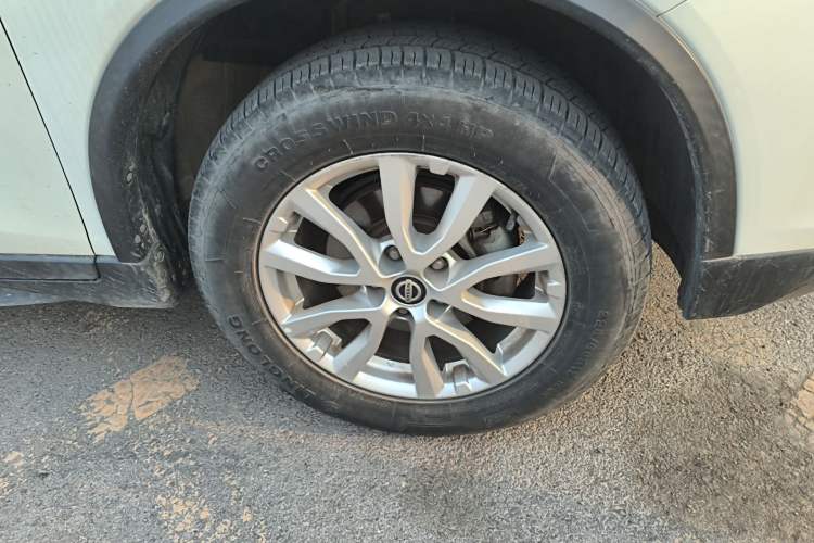 Used Nissan X-Trail 2017 2.0L CVT Comfort Edition 2WD Right Front Wheel Hub
