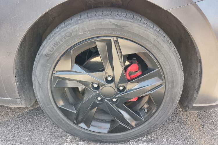 Used Hyundai Elantra 2022 1.5L CVT 20th Anniversary Edition
