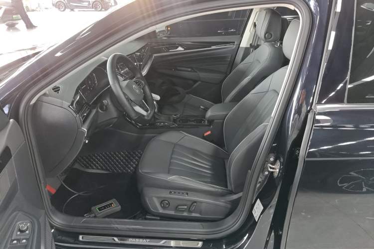 Used Volkswagen Passat 2024 330TSI Starry Elite Edition
