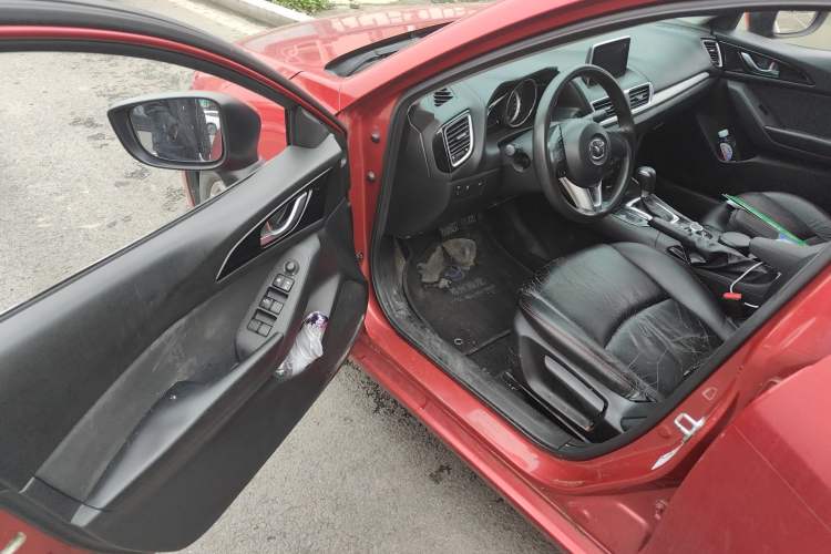 Used Mazda 3 Axela 2016 Sedan 1.5L Automatic Prestige Model Driver Seat